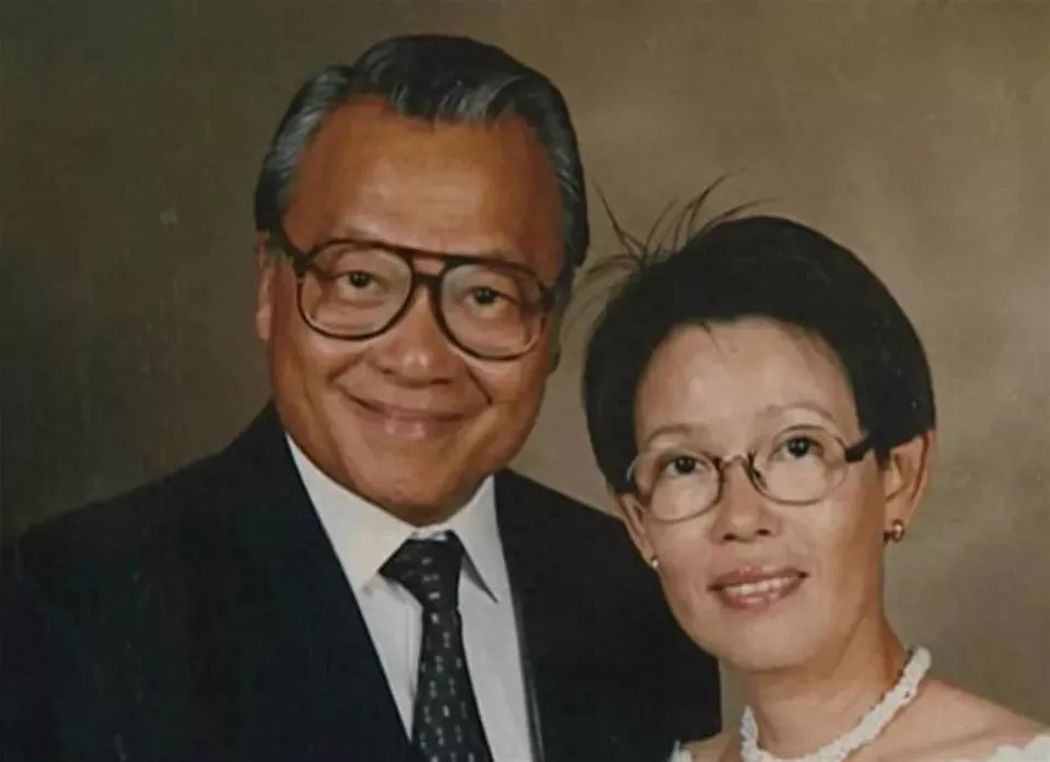 一路走好!香港资深演员睡梦中离世,临终久违一笑