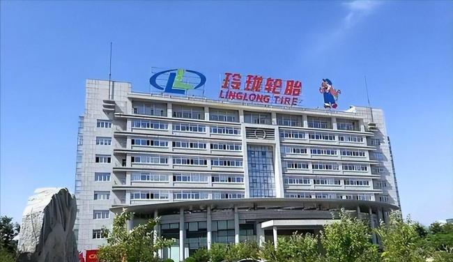 一年败光3亿，还包养9个情妇的富二代，下场如何