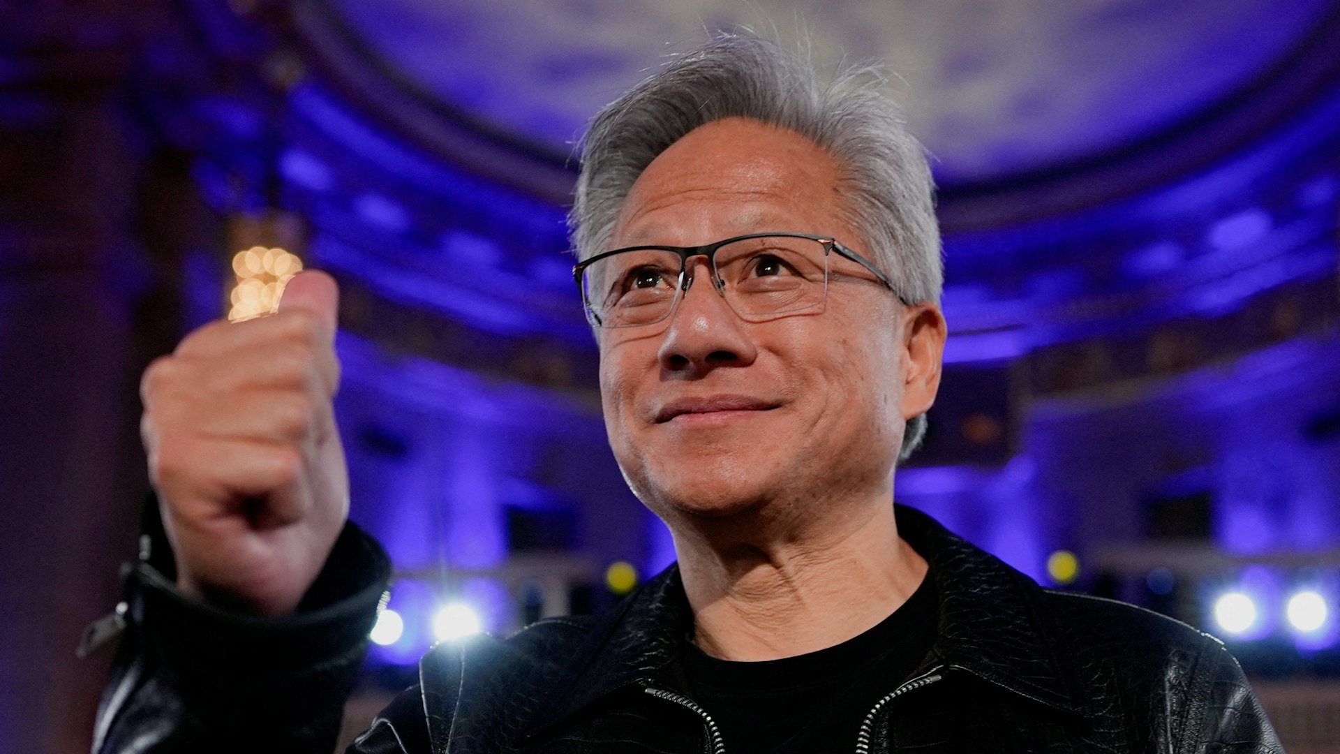 黄仁勋:需时说服特朗普政府让其出售Blackwell芯片予中国